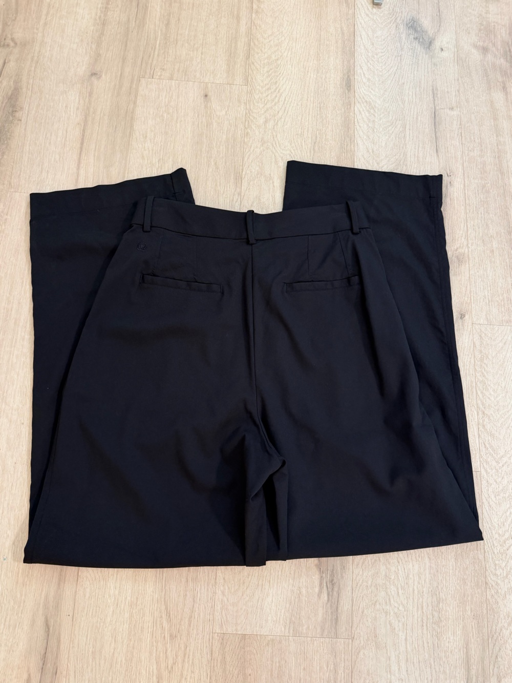 Lululemon Pleat-Front High-Rise Trouser Size 8 - Picture 7 of 9